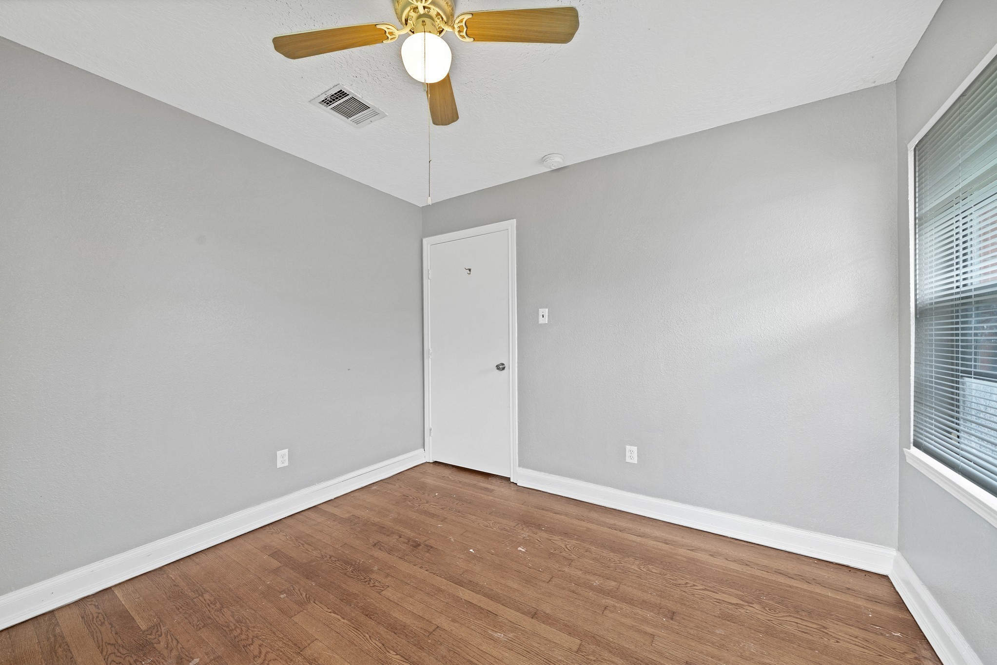 9953 Mango Street Houston, TX 77075 - Photo 15 of 22
