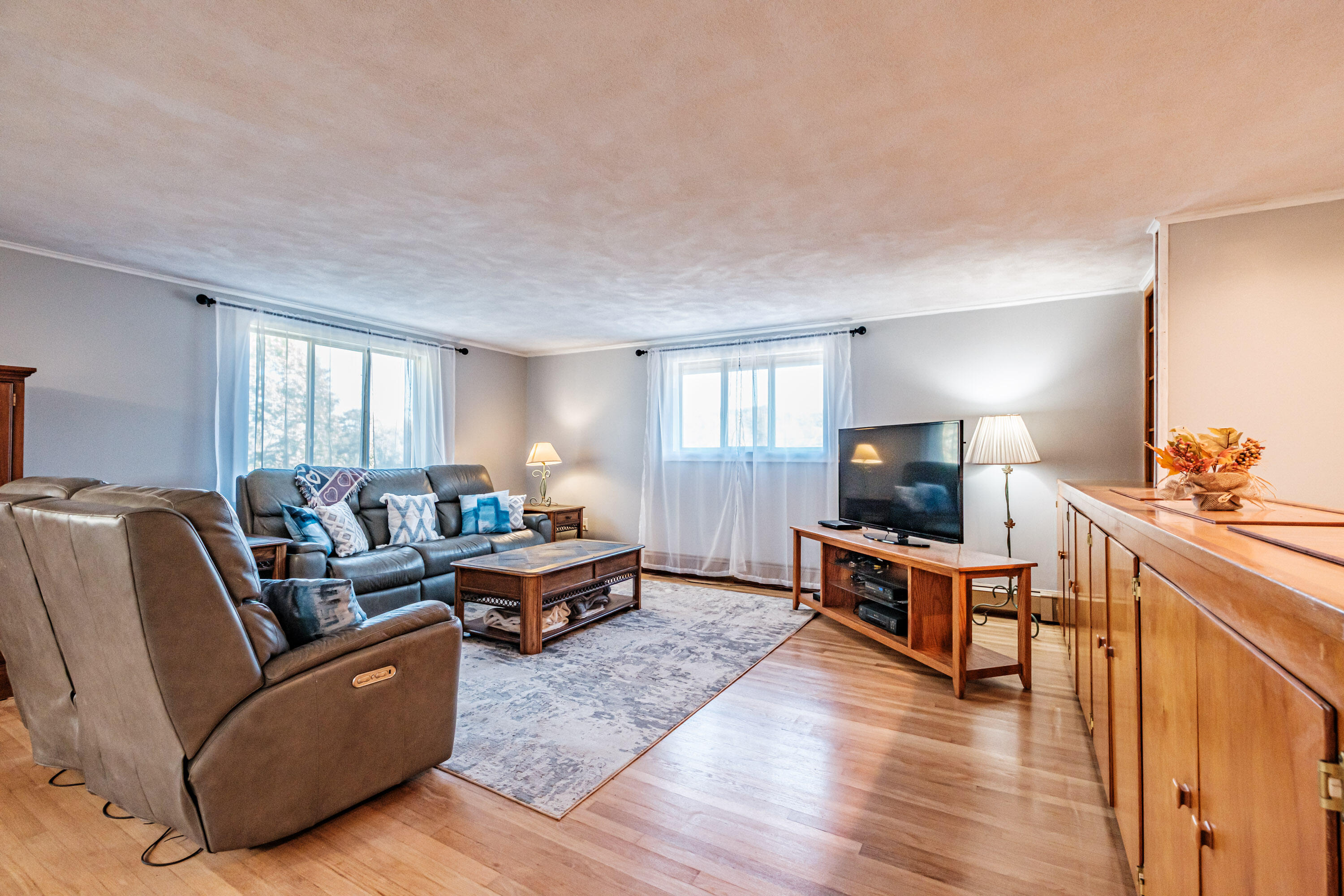 495 Ocean House Road Cape Elizabeth, ME 04107 - Photo 11 of 39 20251009gp-61136