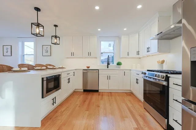 $849,900 | 3 Arlington Street, Amesbury, MA 01913