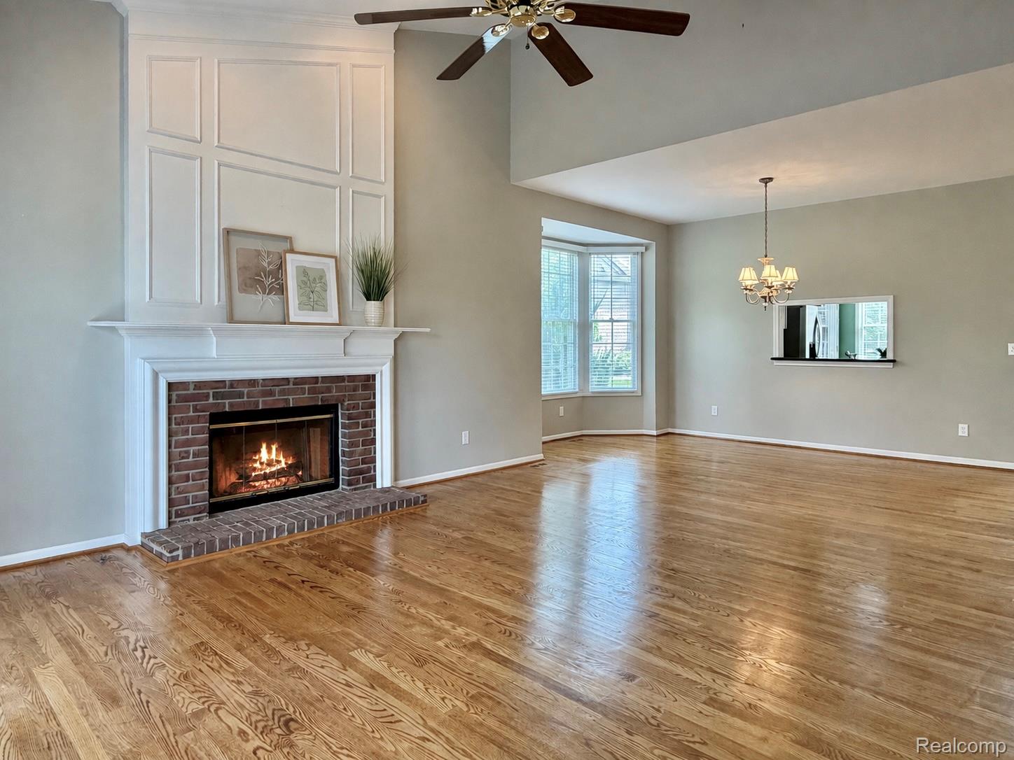 1627 Boulder Court Rochester, MI 48306 - Photo 9 of 44 Gas fireplace
