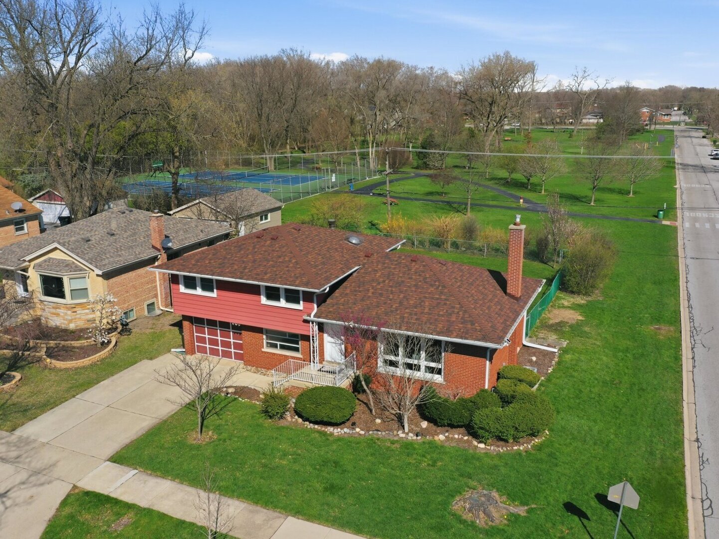 18441 Marshfield Avenue Homewood, IL 60430 - Photo 42 of 49 an aerial view of a house