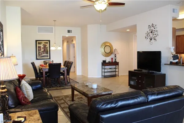 $6,500 | 10542 Smoke House Bay Drive, Unit 101, Naples, FL 34120