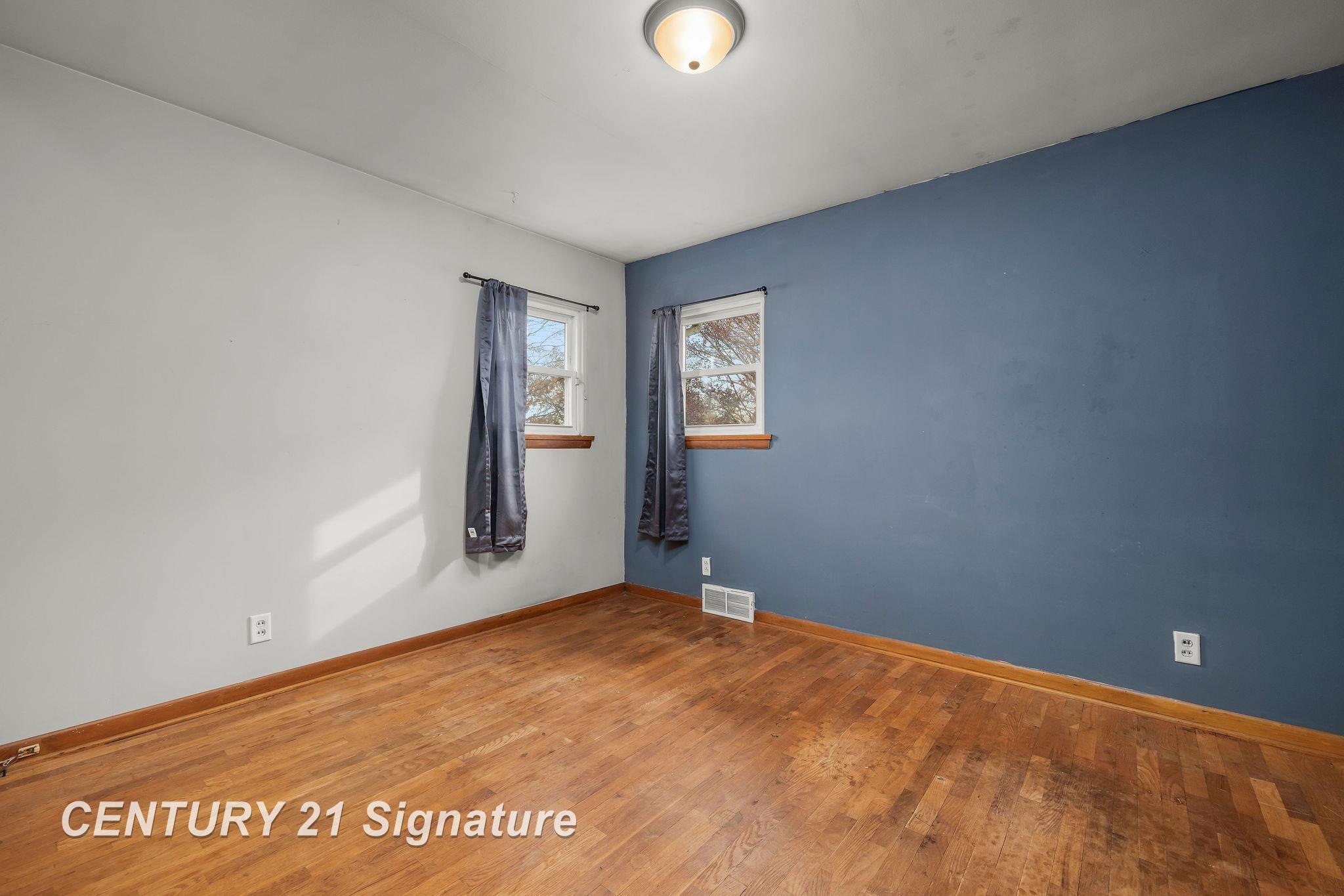 4571 Shattuck Road Saginaw, MI 48603 - Photo 14 of 27 50161200-008acdff-eb59-42a7-8b49-91cc5e44583e.JPG