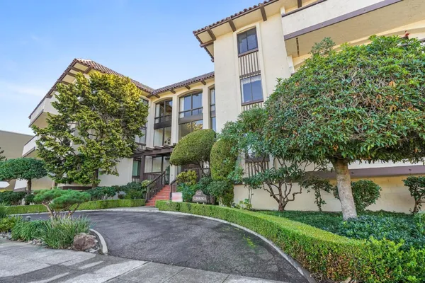 $4,650 | 1427 Floribunda Avenue, Unit 104, Burlingame, CA 94010