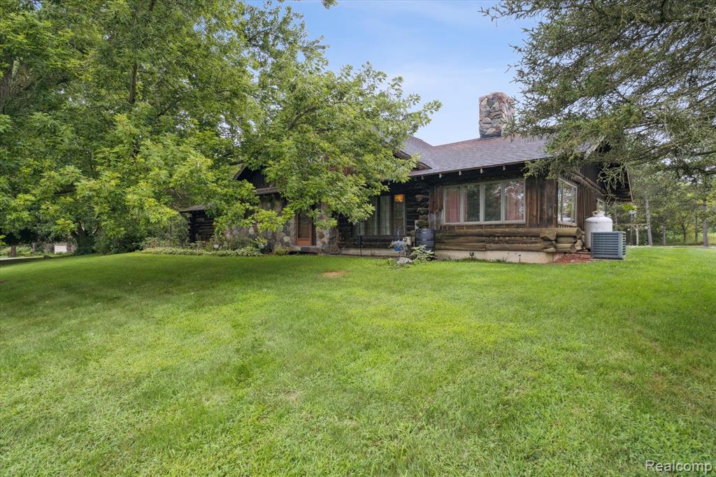 14960 Holmes Road Gregory, MI 48137 - Photo 2 of 67