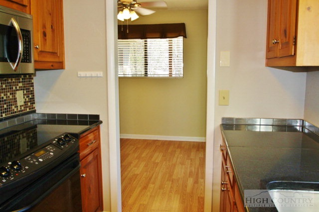 198-12 Meadow Ridge Road, Unit 12 Boone, NC 28607 - Photo 7 of 36 Gallery Image 7