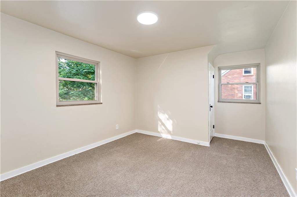 4649 Rolling Hills Road Pittsburgh, PA 15236 - Photo 19 of 31 Gallery Image 19