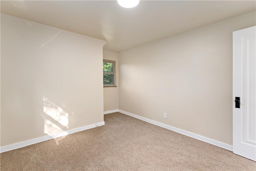 4649 Rolling Hills Road Pittsburgh, PA 15236 - Photo 20 of 31 Gallery Image 20