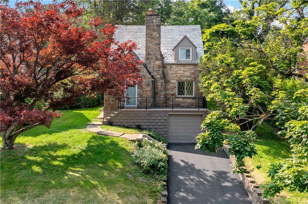 4649 Rolling Hills Road Pittsburgh, PA 15236 - Photo 2 of 31 Gallery Image 2