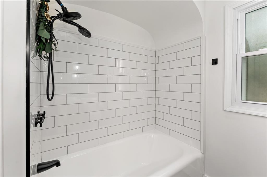 4649 Rolling Hills Road Pittsburgh, PA 15236 - Photo 25 of 31 Gallery Image 25