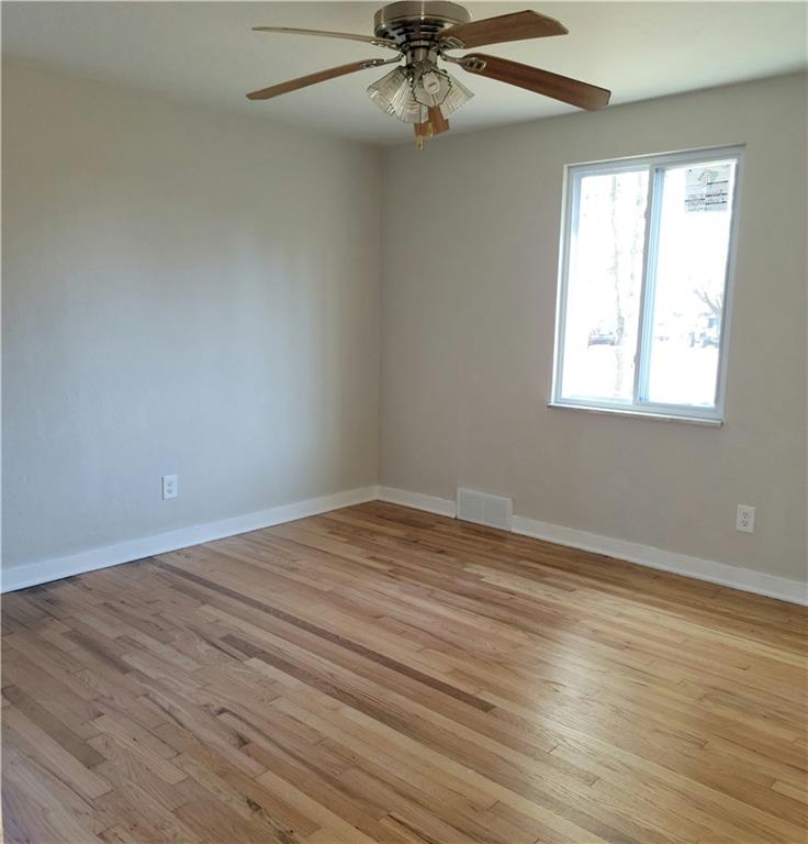3525 Oakleaf Road Pittsburgh, PA 15227 - Photo 10 of 18 Gallery Image 10