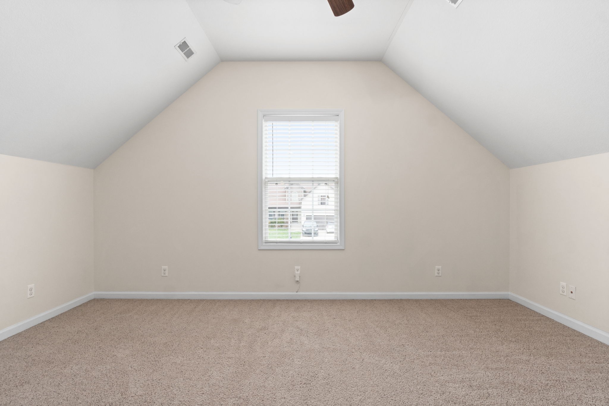 3753 Suiter Road Clarksville, TN 37040 - Photo 23 of 30 a view of a window in an empty room