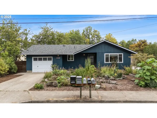 $352,000 | 25099 Cheney Drive, Veneta, OR 97487