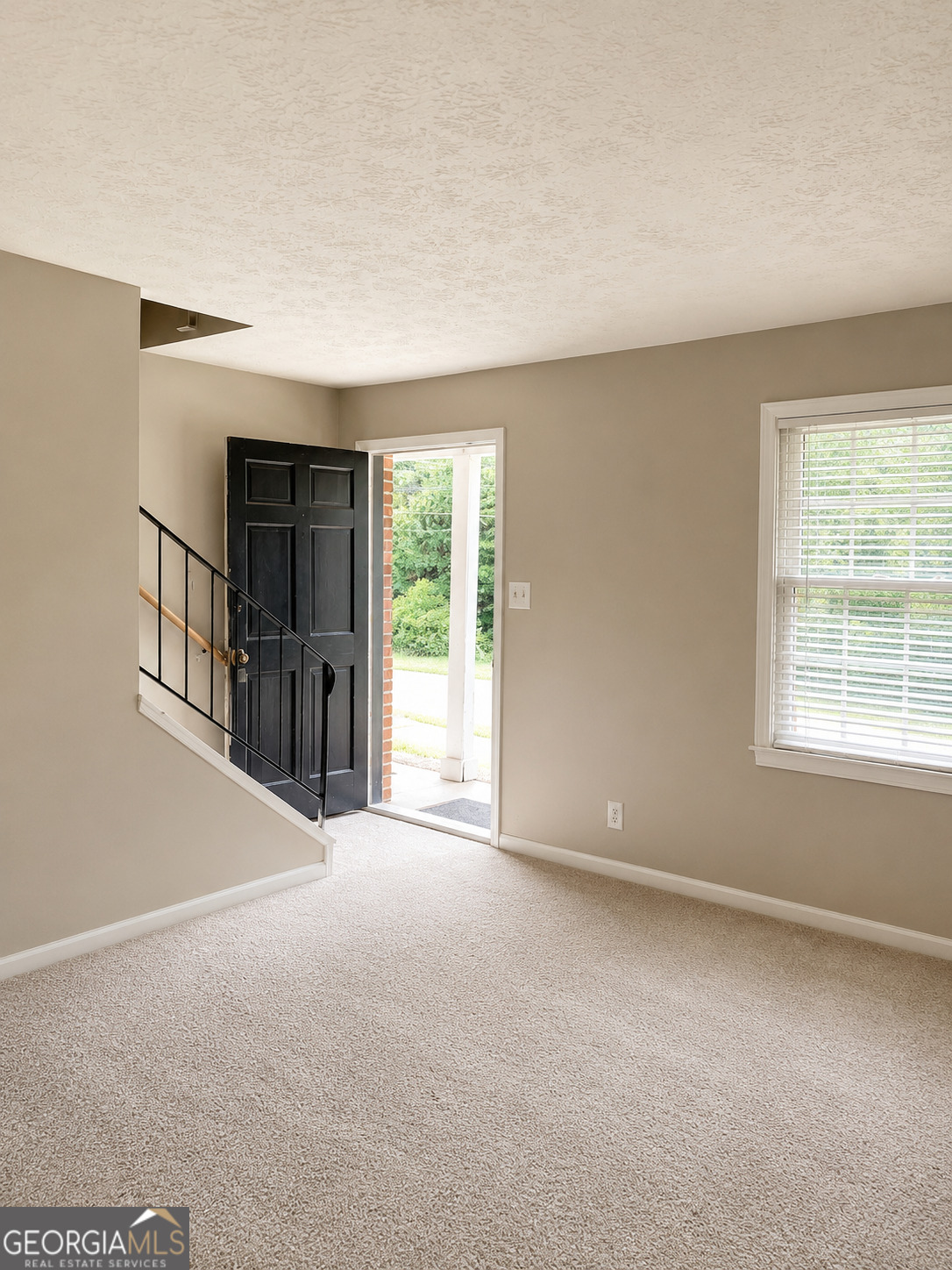 1856 Clinton Road Macon, GA 31211 - Photo 2 of 9 Gallery Image 2