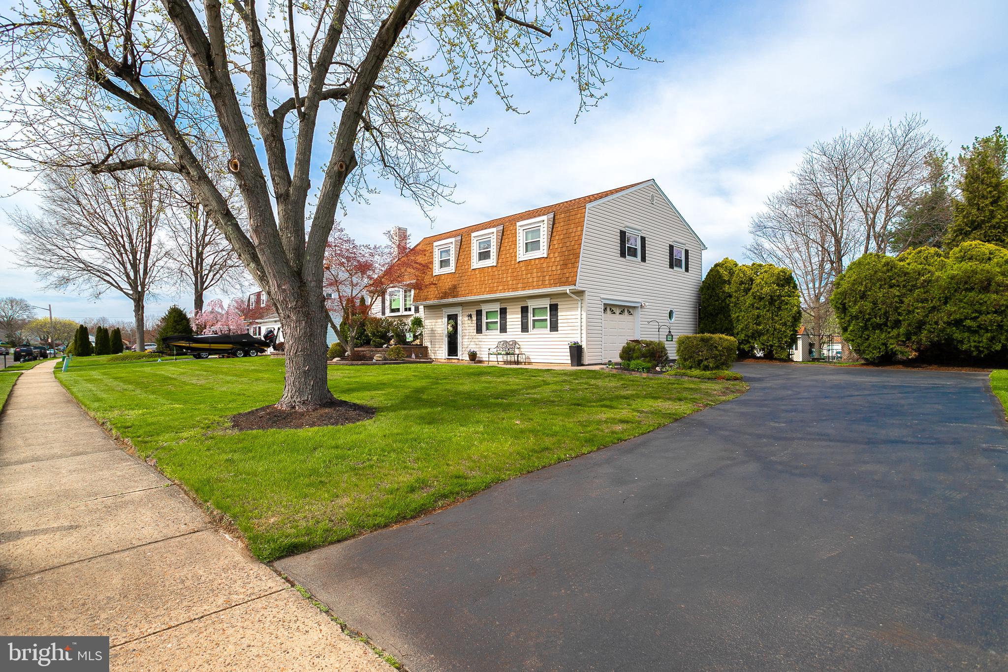 560 Flock Road Hamilton, NJ 08690 - Photo 3 of 33