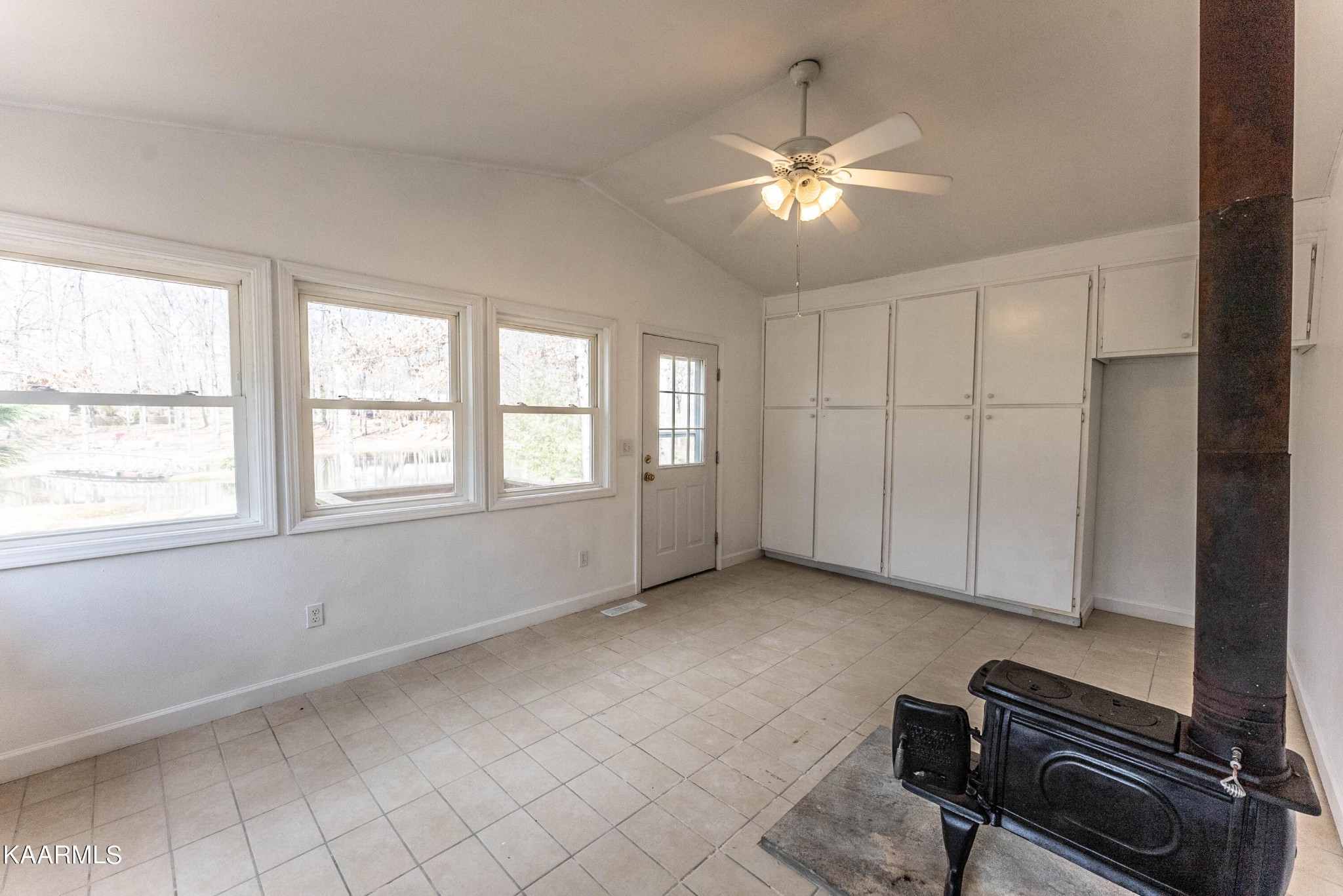 190 Rogers Road Crossville, TN 38571 - Photo 5 of 44 Gallery Image 5