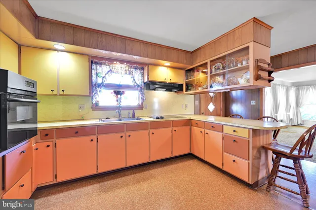 $224,900 | 819 East Chestnut Street, Hegins, PA 17938