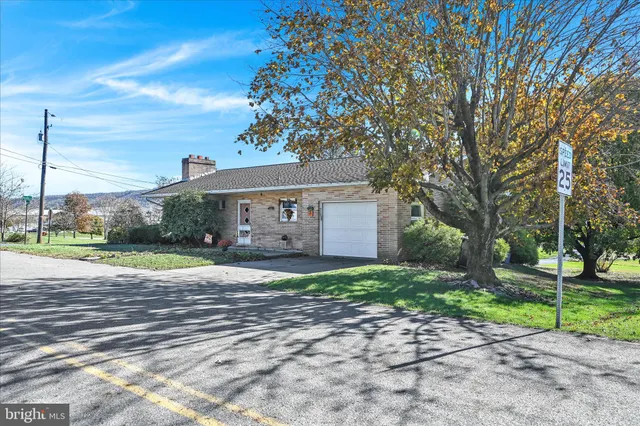 $224,900 | 819 East Chestnut Street, Hegins, PA 17938