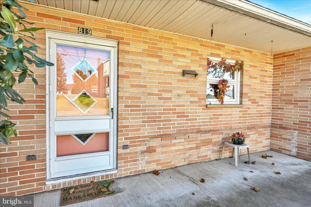$224,900 | 819 East Chestnut Street, Hegins, PA 17938