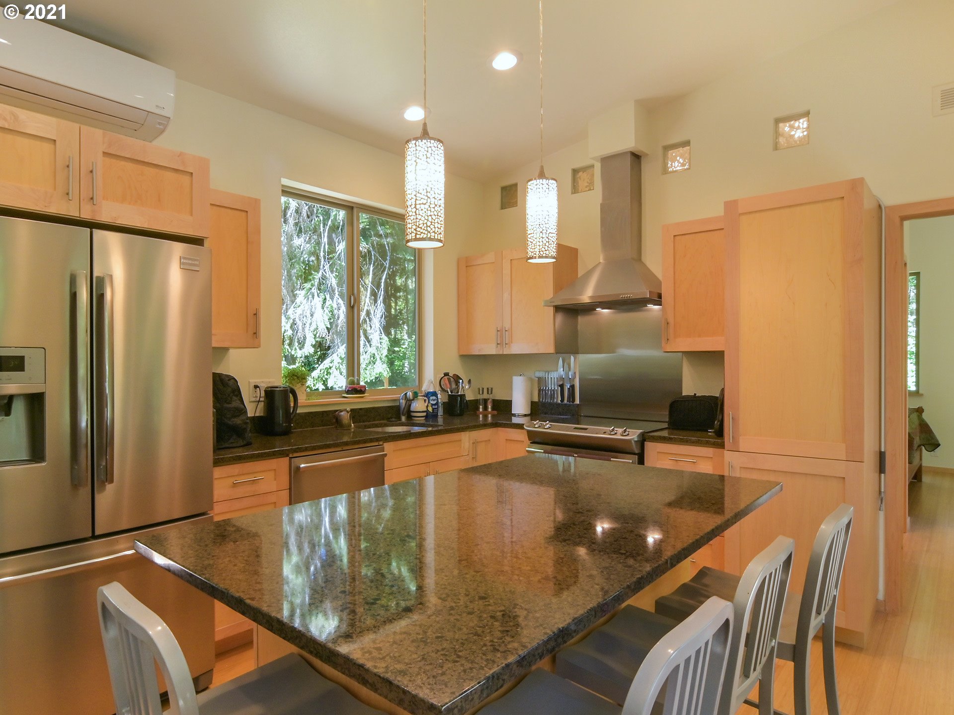91890 Mill Creek Road Blue River, OR 97413 - Photo 5 of 32 Gallery Image 5