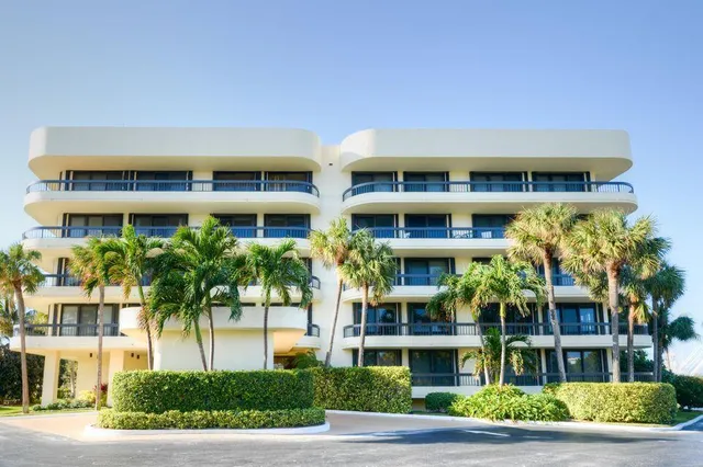$1,295,000 | 50 South Beach Road, Unit 203, Tequesta, FL 33469
