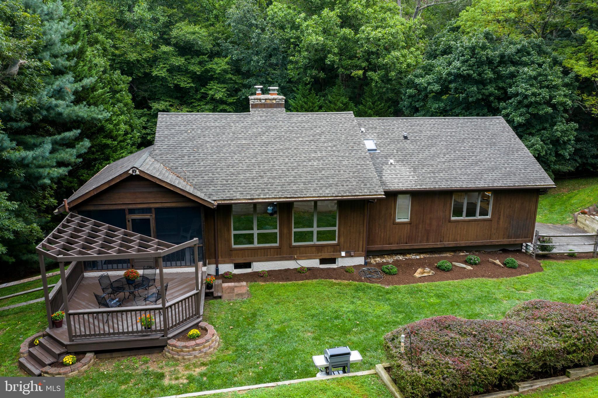 98 Birmingham Road West Chester, PA 19382 - Photo 4 of 43 Rear Exterior view and yard
