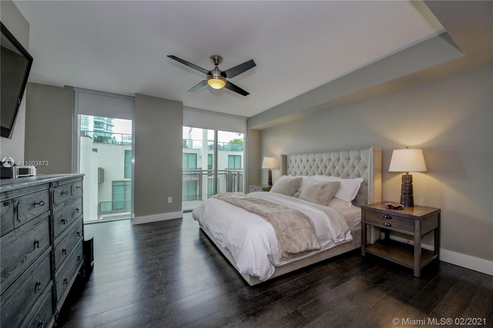 6000 Collins Avenue, Unit 511 Miami Beach, FL 33140 - Photo 12 of 23 Gallery Image 12