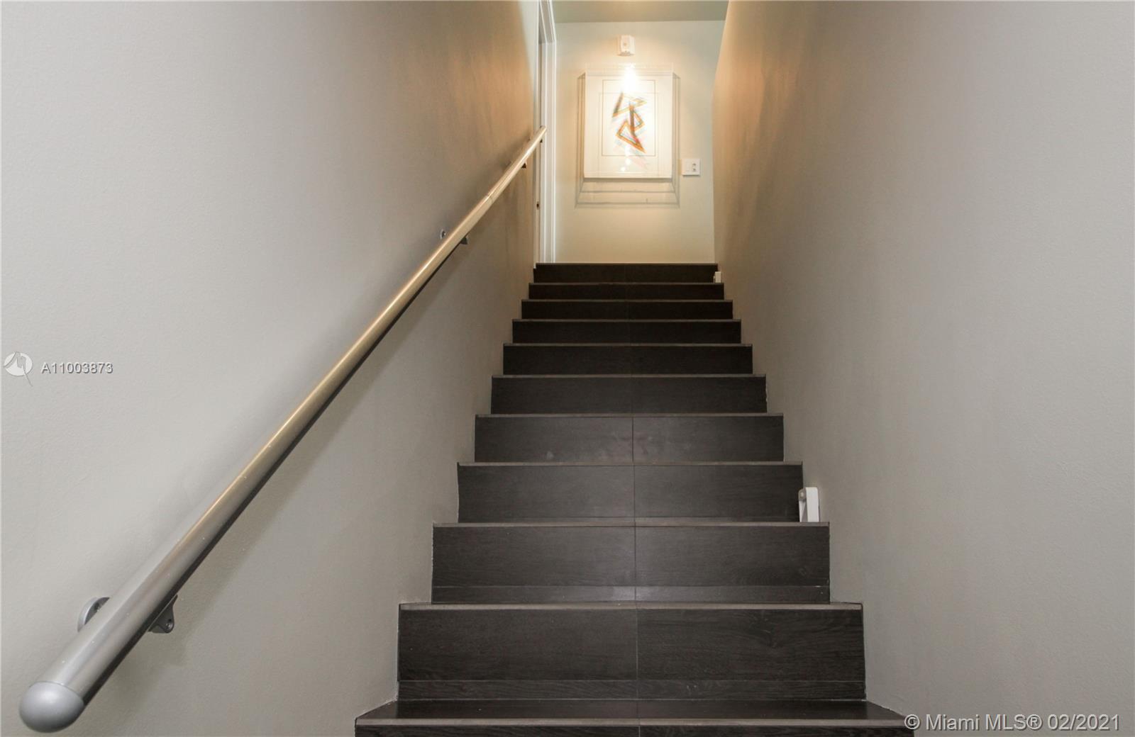 6000 Collins Avenue, Unit 511 Miami Beach, FL 33140 - Photo 16 of 23 Gallery Image 16