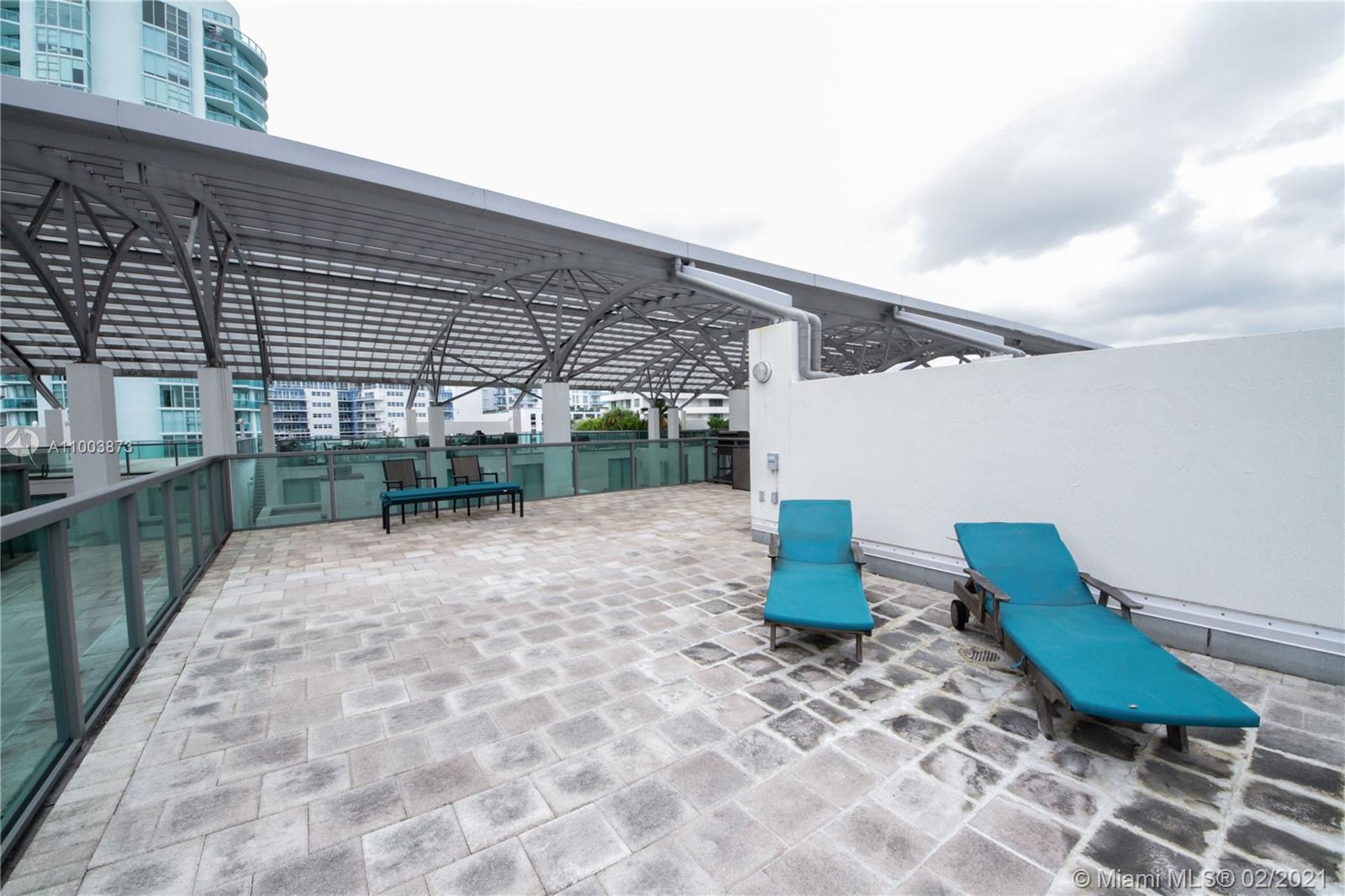 6000 Collins Avenue, Unit 511 Miami Beach, FL 33140 - Photo 20 of 23 Gallery Image 20