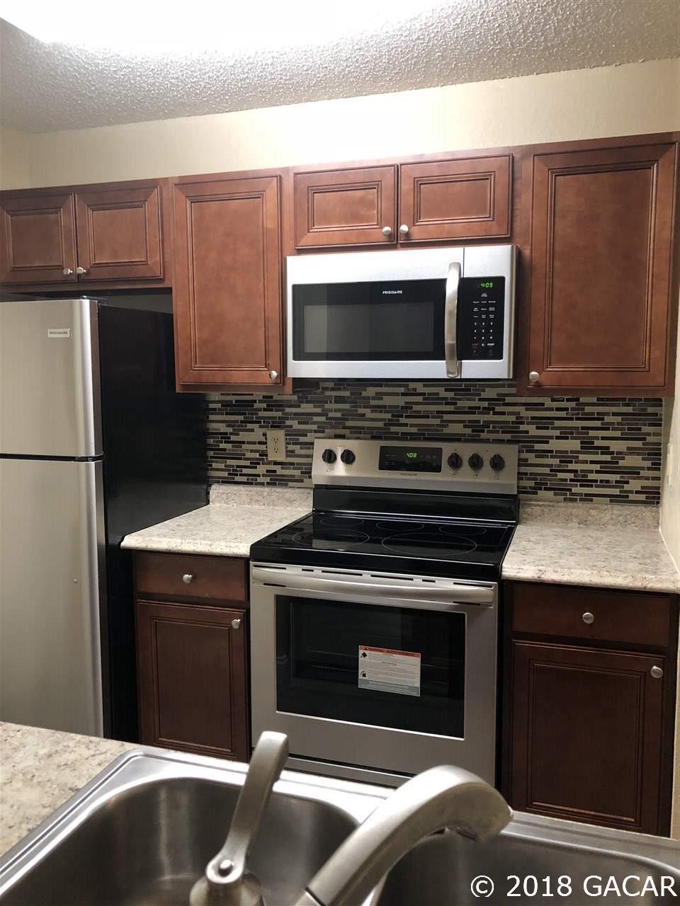 3705 Southwest 27th Street, Unit 1015 Gainesville, FL 32608 - Photo 7 of 23