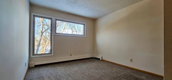 $175,000 | 12600 Parkwood Drive, Unit 208, Burnsville, MN 55337