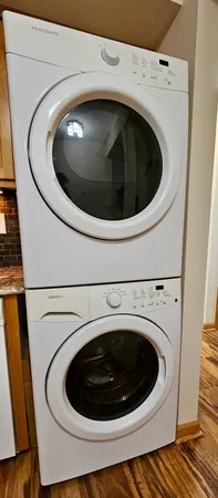 $175,000 | 12600 Parkwood Drive, Unit 208, Burnsville, MN 55337