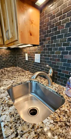 $175,000 | 12600 Parkwood Drive, Unit 208, Burnsville, MN 55337