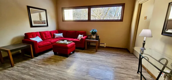 $175,000 | 12600 Parkwood Drive, Unit 208, Burnsville, MN 55337