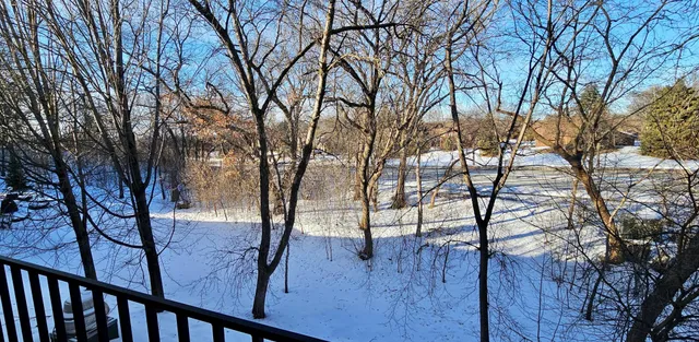 $175,000 | 12600 Parkwood Drive, Unit 208, Burnsville, MN 55337