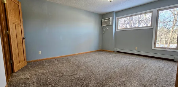 $175,000 | 12600 Parkwood Drive, Unit 208, Burnsville, MN 55337