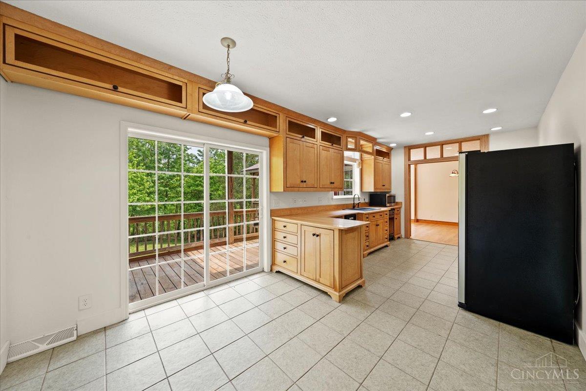 1393 Dutch Thomas Road Peebles, OH 45660 - Photo 15 of 52 Gallery Image 15