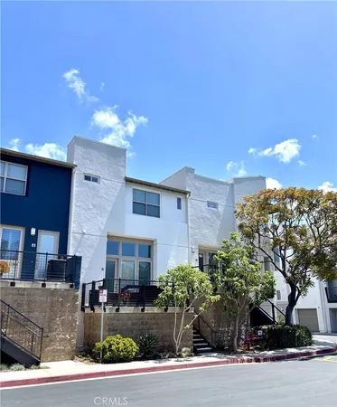 $4,700 | 5404 West 149th Place, Unit 3, Hawthorne, CA 90250