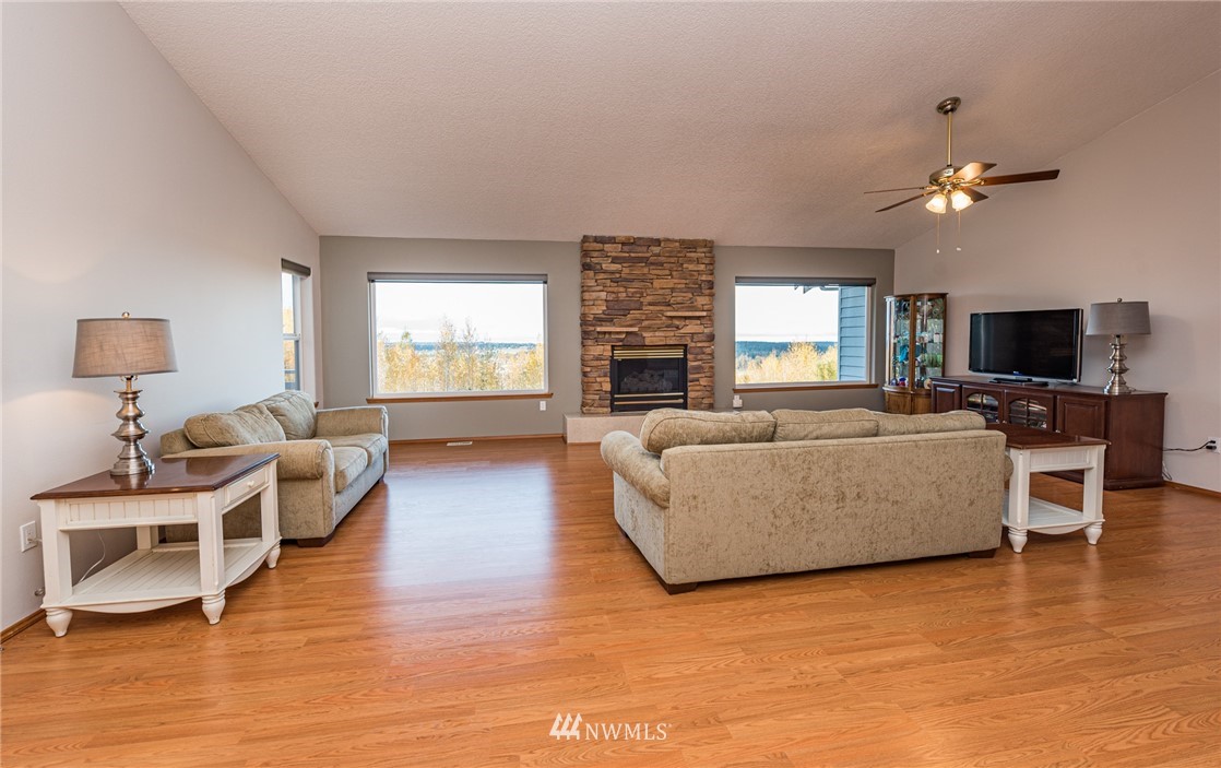 722 Miller Road Sequim, WA 98382 - Photo 3 of 25