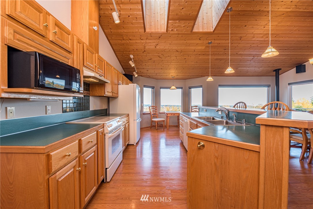 722 Miller Road Sequim, WA 98382 - Photo 6 of 25