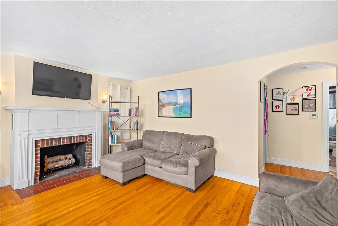 10 Booth Avenue Pawtucket, RI 02861 - Photo 19 of 48