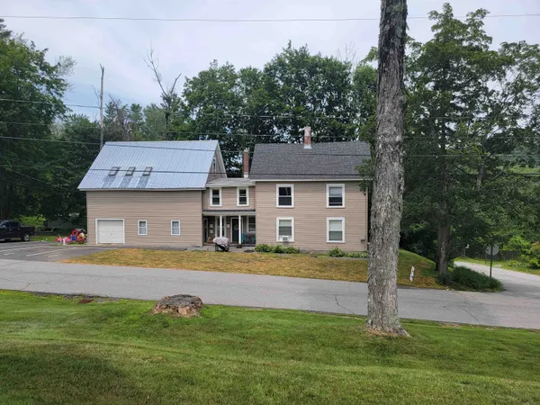 $2,195 | 80 Prospect Street, Bristol, NH 03222
