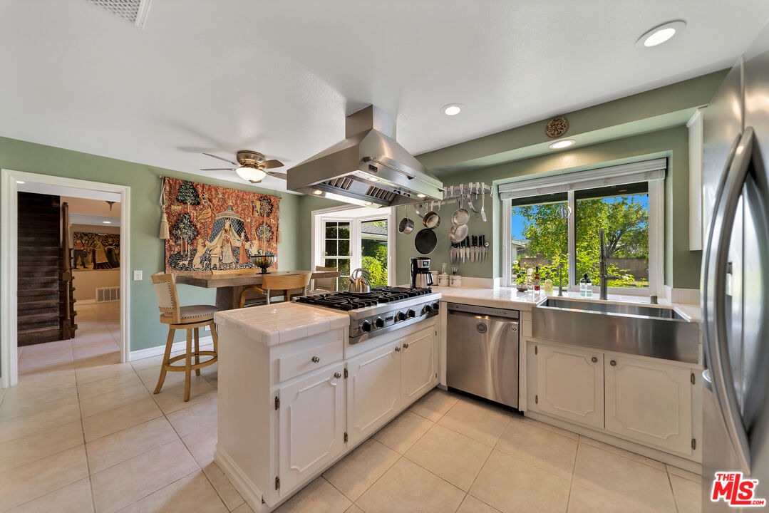 19055 Muirkirk Drive Porter Ranch, CA 91326 - Photo 20 of 50 Gallery Image 20