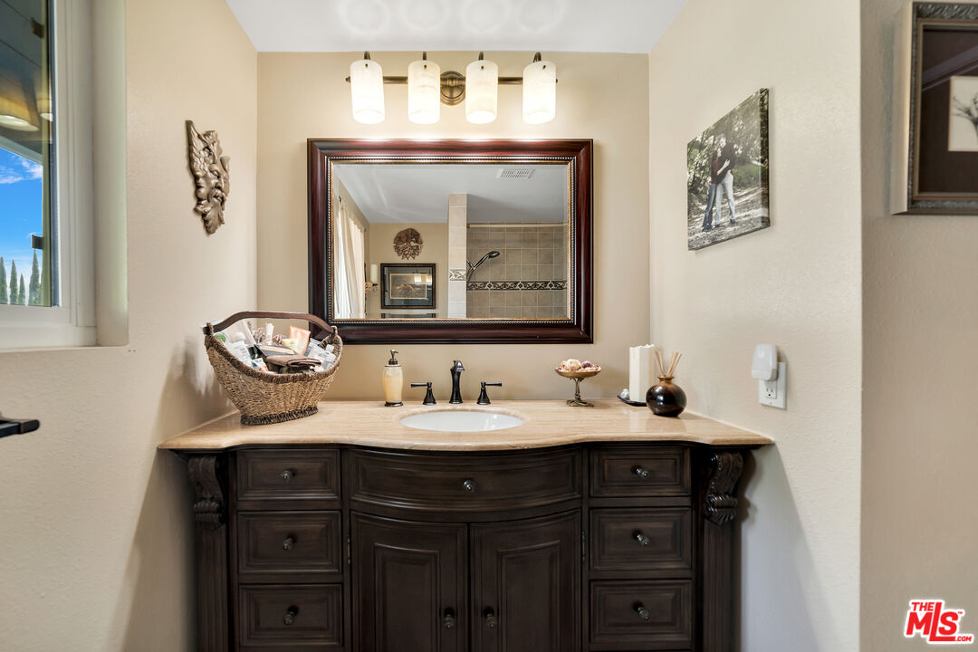 19055 Muirkirk Drive Porter Ranch, CA 91326 - Photo 29 of 50 Gallery Image 29