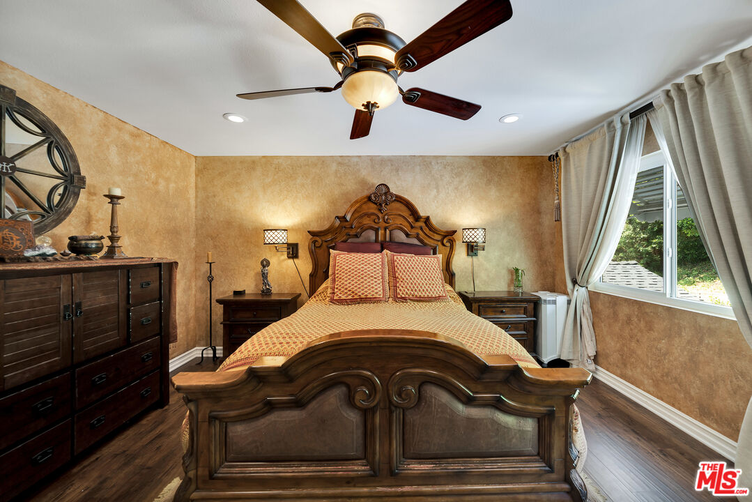19055 Muirkirk Drive Porter Ranch, CA 91326 - Photo 32 of 50 Gallery Image 32