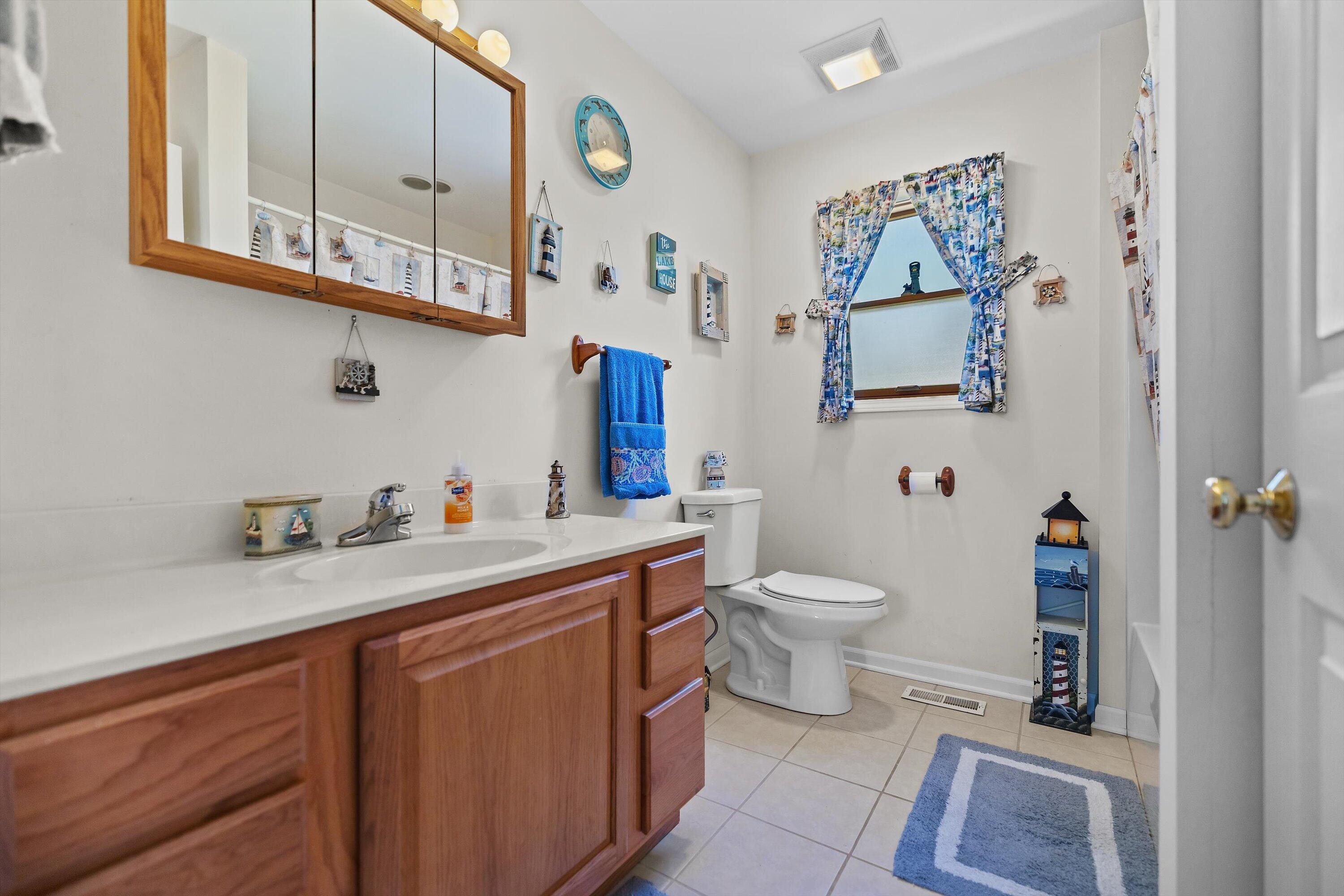 N2473 Greenleaf Road Linn, WI 53147 - Photo 24 of 44 Main Level Full Bath