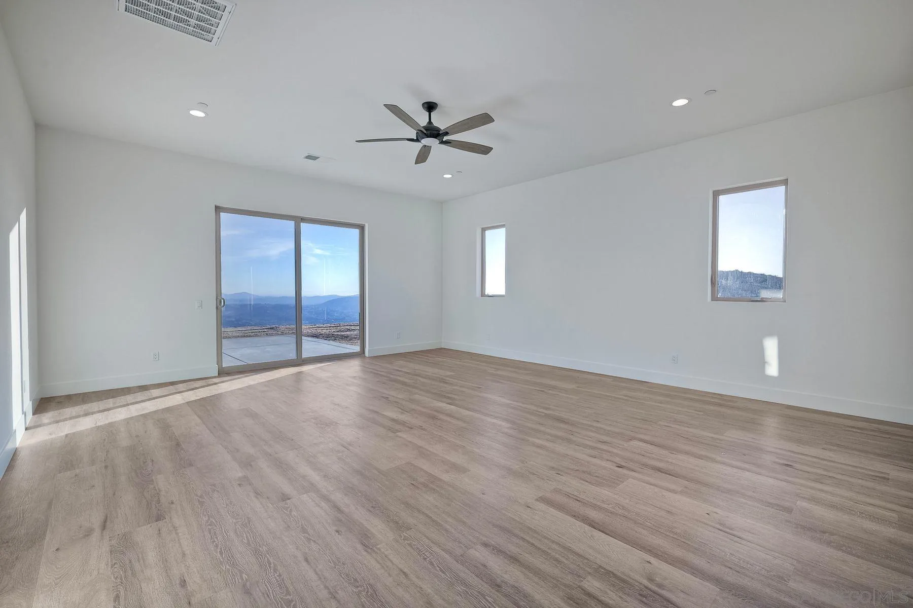 11631 Via Trevi Lakeside, CA 92040 - Photo 25 of 54