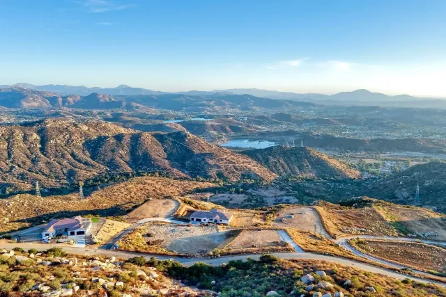 $2,374,900 | 11631 Via Trevi, Lakeside, CA 92040