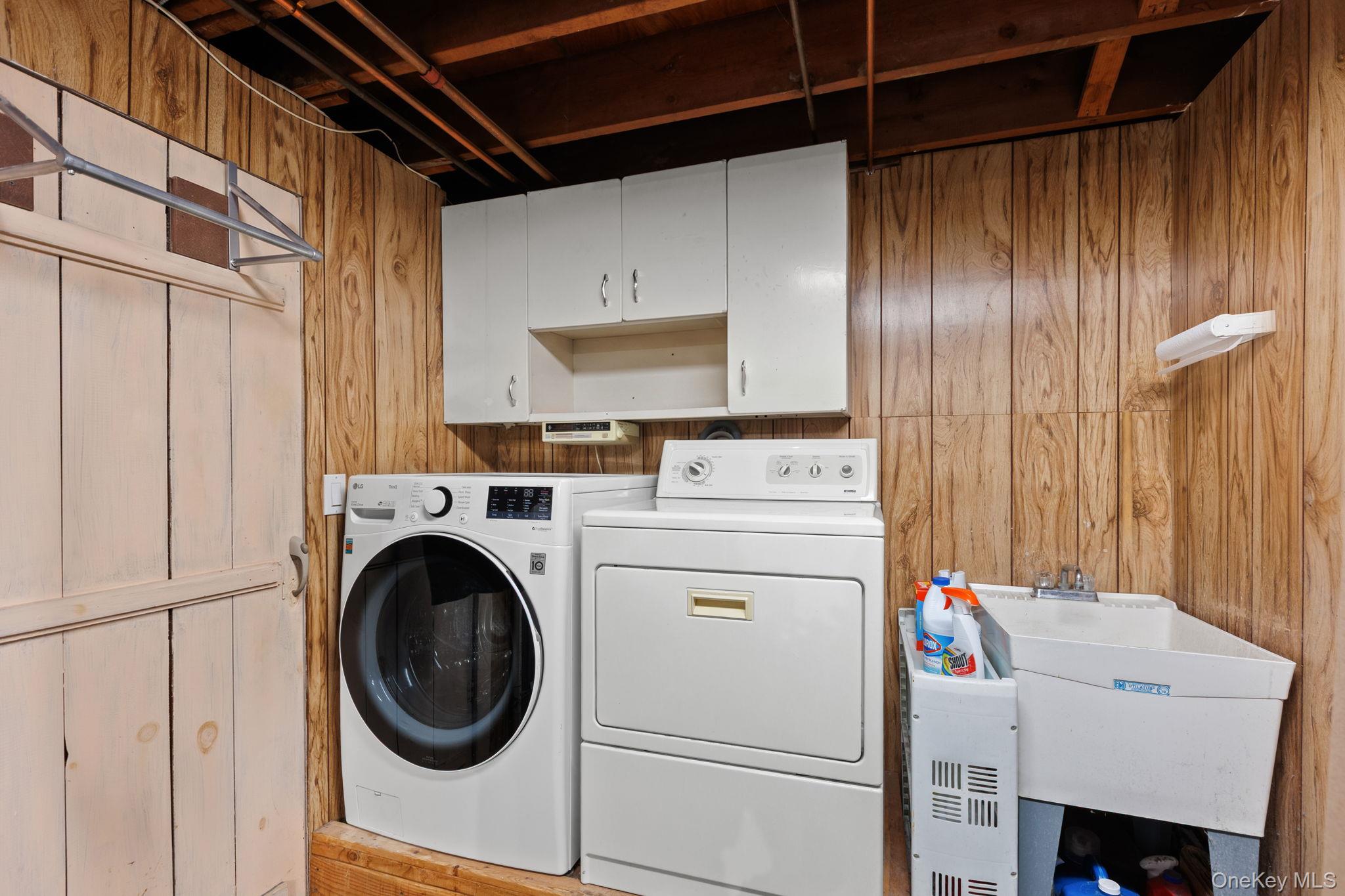 25 Harmony Road Brewster, NY 10509 - Photo 32 of 42 Laundry area located in garage.