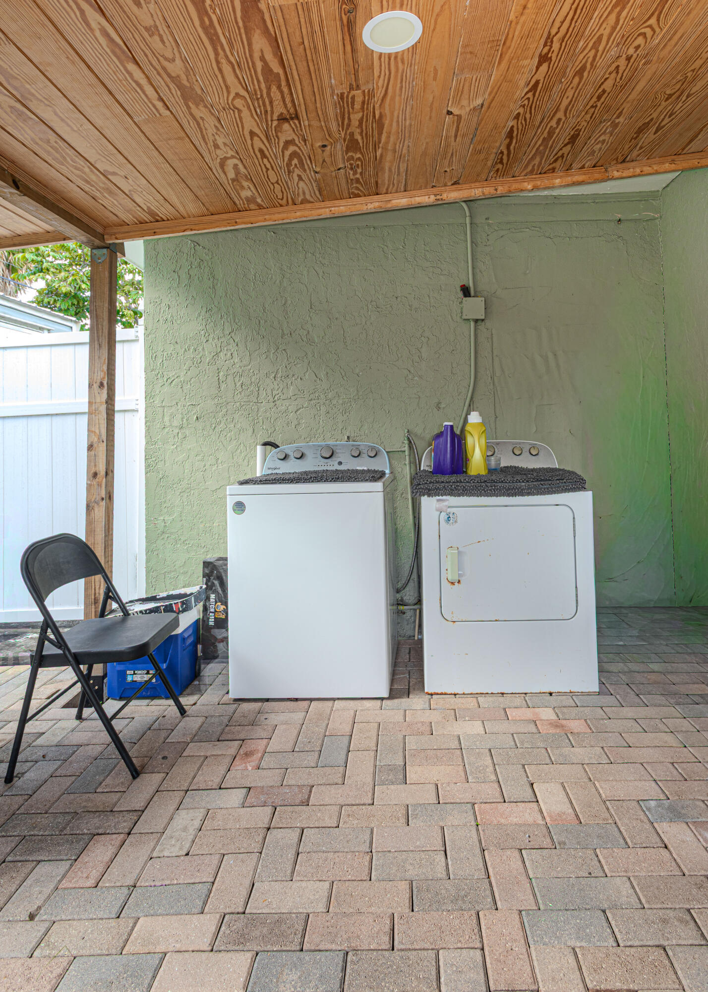 740 Aspen Road West Palm Beach, FL 33409 - Photo 22 of 34 a view of a room with furniture and window